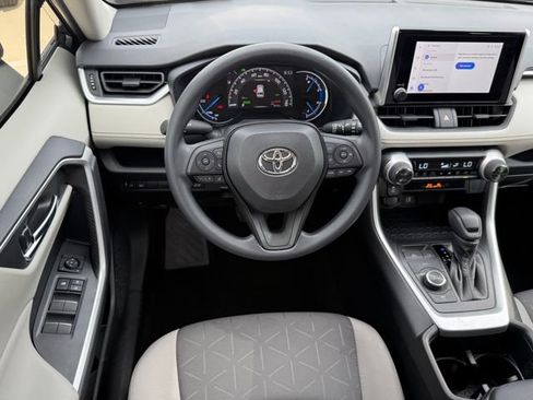 Used 2025 Toyota RAV4 XLE w/ Convenience Package AWD/4WD image 21