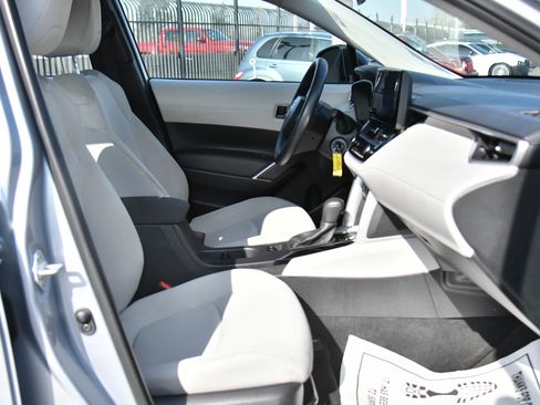 Used 2024 Toyota Corolla Cross L FWD image 42