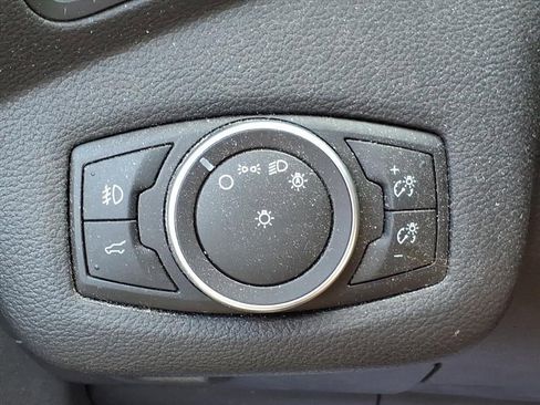 Used 2017 Ford Escape SE FWD image 14