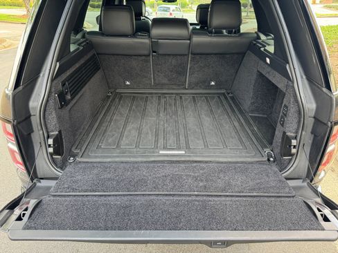 Used 2020 Land Rover Range Rover Long Wheelbase HSE image 62