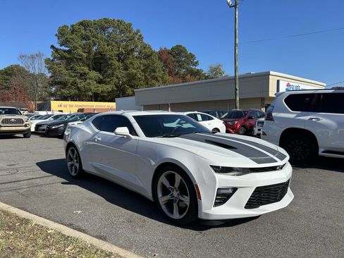 Used 2016 Chevrolet Camaro SS image 3