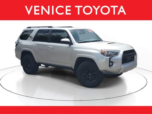 Certified 2021 Toyota 4Runner TRD Off-Road AWD/4WD image 1