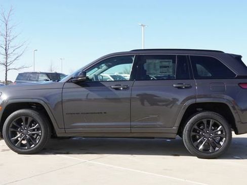 New 2026 Jeep Grand Cherokee Limited AWD/4WD image 6