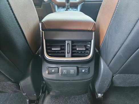 Used 2021 Subaru Outback Touring AWD/4WD image 18