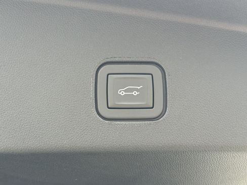 Used 2024 Cadillac Lyriq Luxury w/ LPO, Floor Liner Package AWD/4WD image 11
