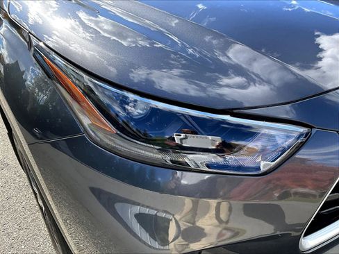 Used 2022 Toyota Highlander XLE image 34