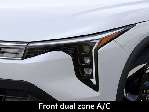 New 2025 Kia K4 EX image 11