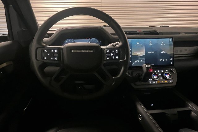 Certified 2026 Land Rover Defender 110 S AWD/4WD image 4