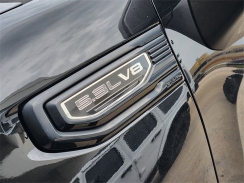 Used 2020 GMC Sierra 1500 Elevation w/ Elevation Value Package AWD/4WD image 11