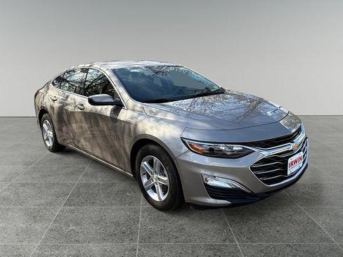 Used 2024 Chevrolet Malibu LS FWD image 4