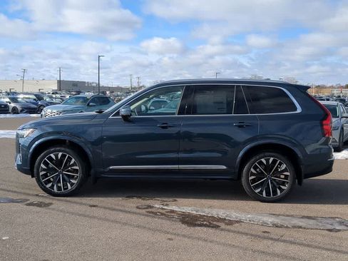Used 2026 Volvo XC90 B5 Plus w/ Protection Package Premier AWD/4WD image 3