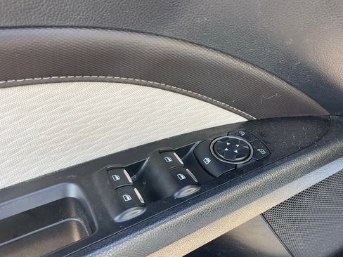 Used 2019 Ford Fusion SE w/ Equipment Group 151A image 9