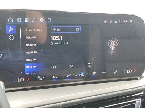 New 2026 Chevrolet Traverse LT w/ Midnight/Sport Edition FWD image 43