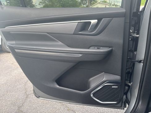 Used 2025 Buick Enclave Preferred image 14