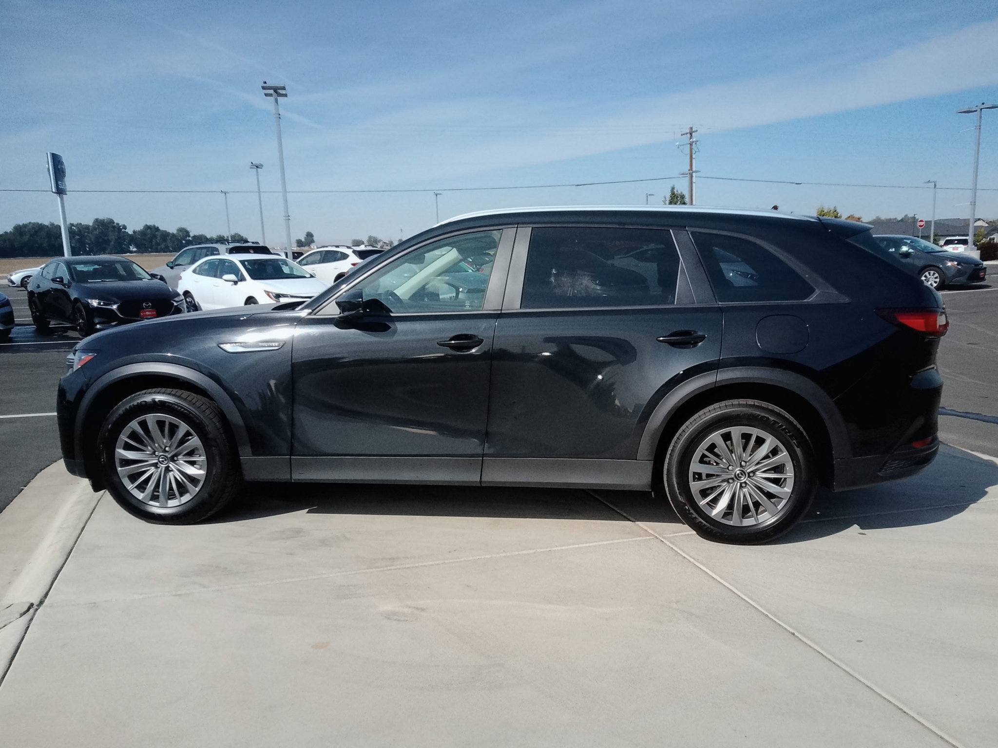 Used 2025 MAZDA CX-90 3.3 Turbo w/ Select Package AWD/4WD image 6