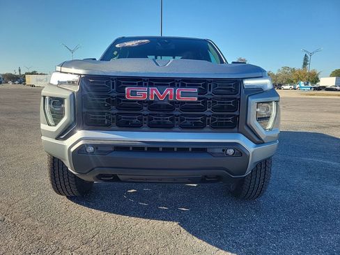 New 2026 GMC Canyon Elevation w/ Convenience Package image 5