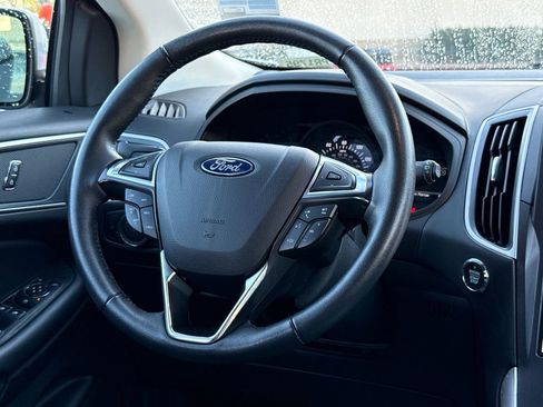 Used 2024 Ford Edge SEL image 19