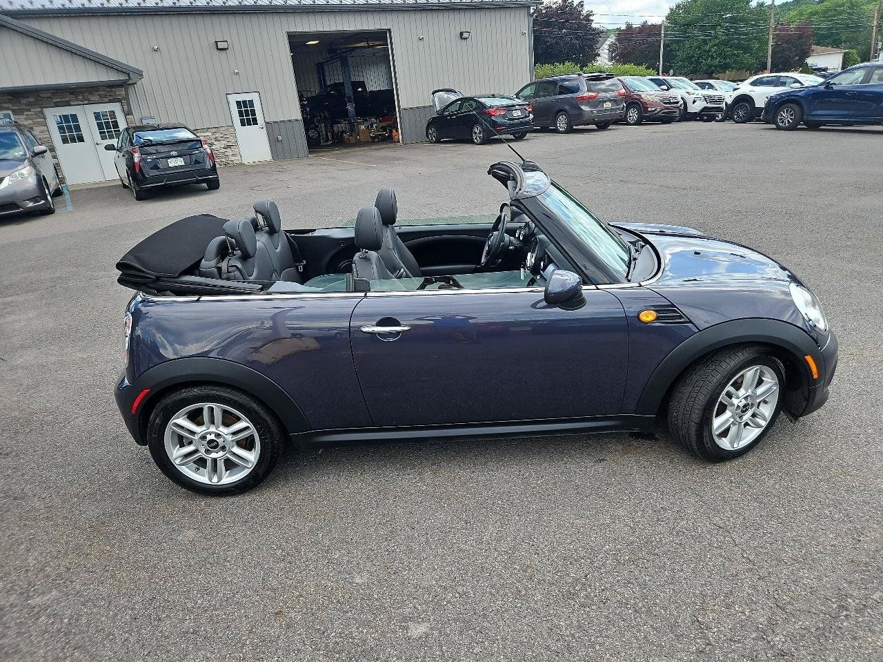 Used 2012 MINI Cooper Convertible FWD image 9