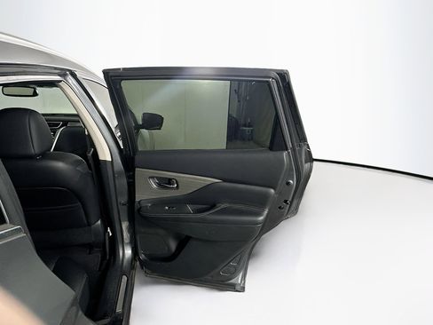 Used 2015 Nissan Murano Platinum w/ Platinum Technology Package image 32