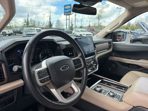 Used 2024 Ford Expedition Max Limited image 10