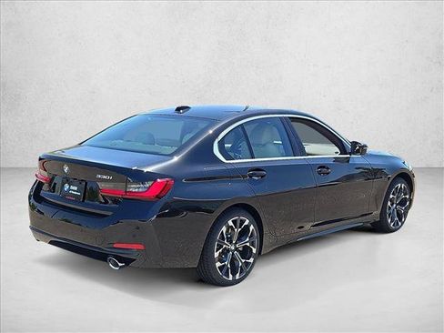New 2026 BMW 330i Sedan w/ Convenience Package RWD image 2