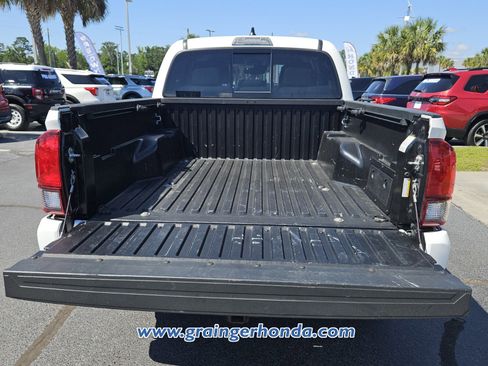 Used 2023 Toyota Tacoma SR5 w/ Technology Package RWD image 13