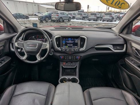 Certified 2019 GMC Terrain SLT w/ Preferred Package image 9