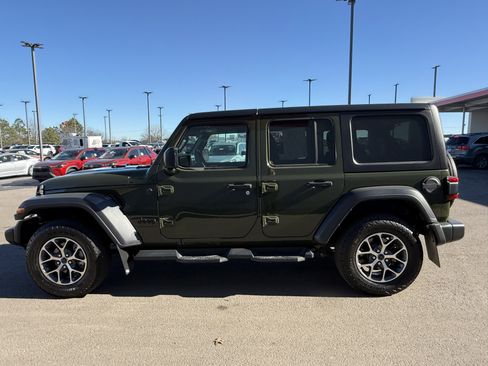 Used 2024 Jeep Wrangler Sport S image 7
