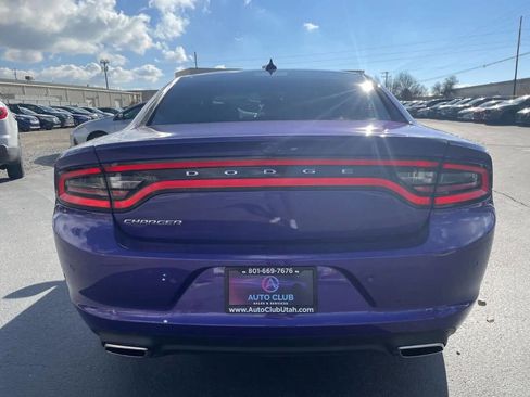 Used 2023 Dodge Charger SXT image 5