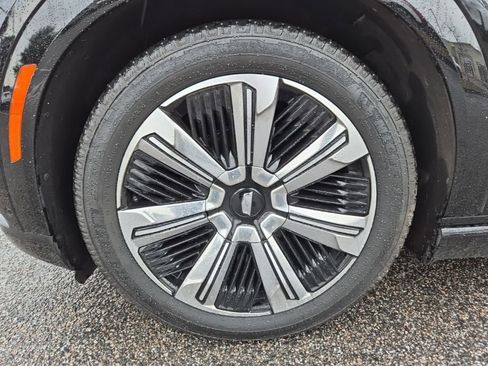 Used 2025 Cadillac Escalade IQ Luxury 1 w/ Smart Trailering package image 15