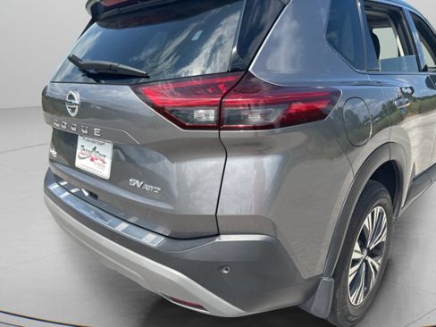 Used 2021 Nissan Rogue SV AWD/4WD image 9