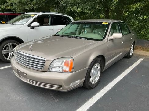 Used 2001 Cadillac De Ville w/ Comfort/Convenience Pkg FWD image 10