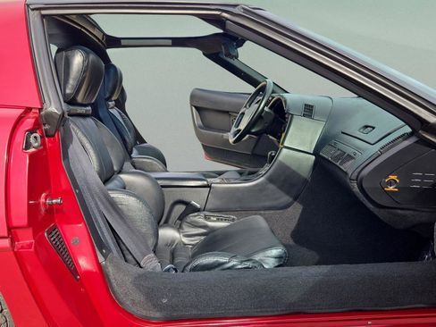 Used 1991 Chevrolet Corvette Base image 28