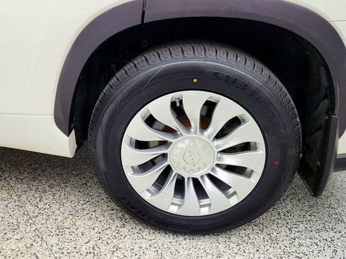 Used 2021 Toyota Highlander XLE image 9