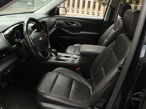 Used 2019 Chevrolet Traverse RS AWD/4WD image 14