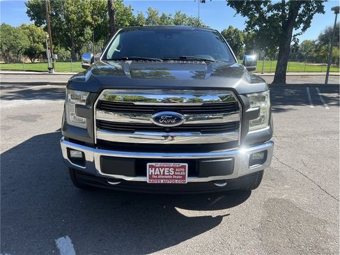 Used 2017 Ford F150 Lariat w/ Equipment Group 502A Luxury AWD/4WD image 2