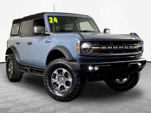 Used 2024 Ford Bronco Big Bend AWD/4WD image 3