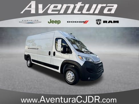 Used 2025 RAM ProMaster 2500 w/ Convenience Group FWD image 1