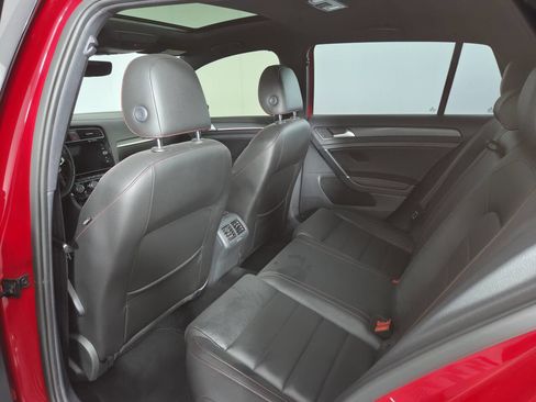 Used 2020 Volkswagen GTI SE FWD image 20