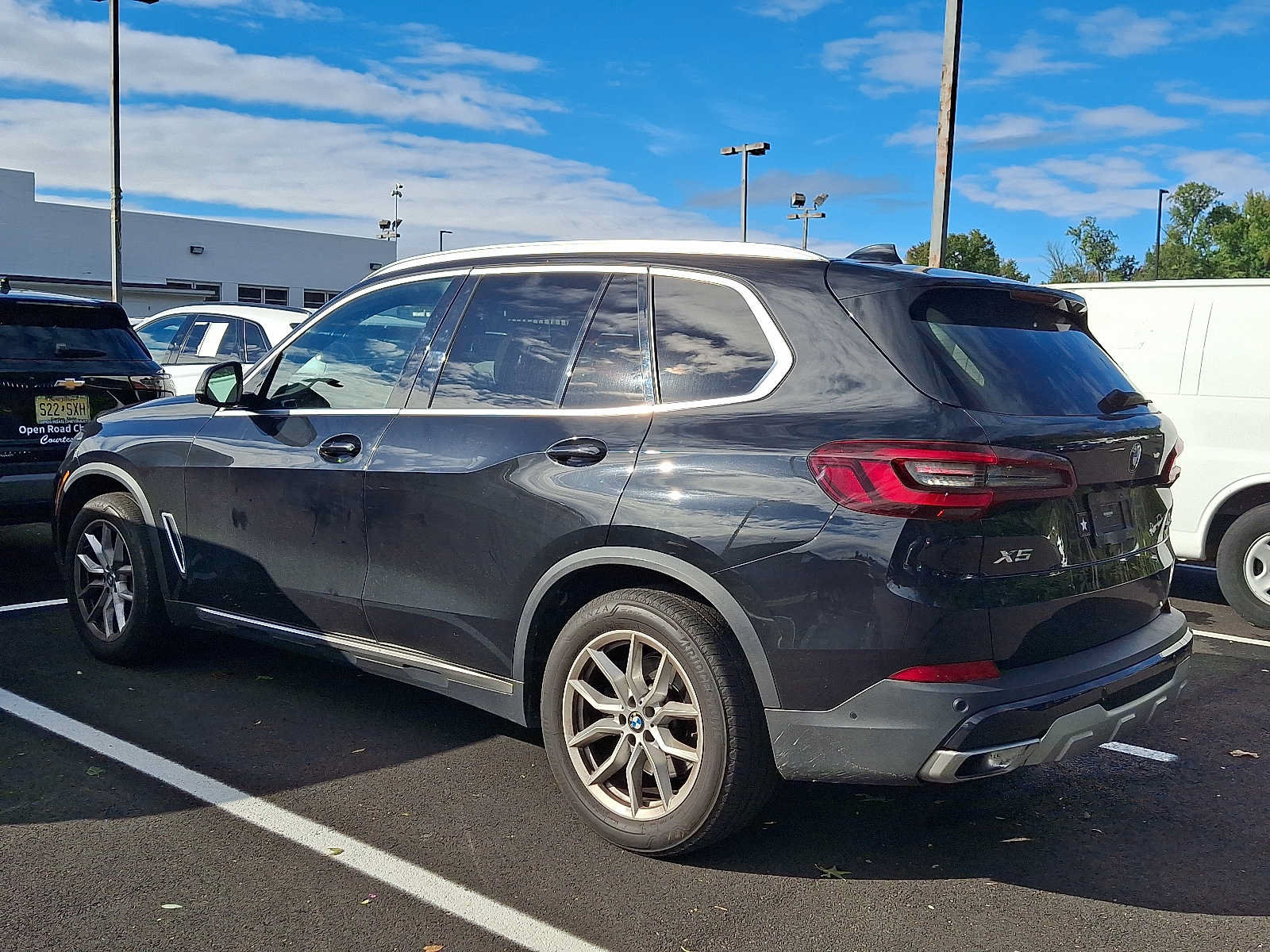 Used 2022 BMW X5 xDrive40i w/ Climate Comfort Package AWD/4WD image 3