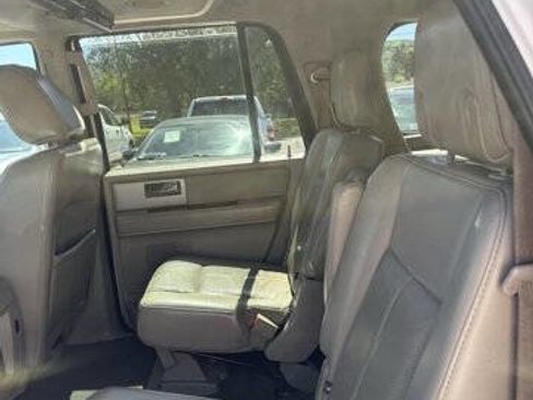 Used 2010 Ford Expedition EL Limited RWD image 10