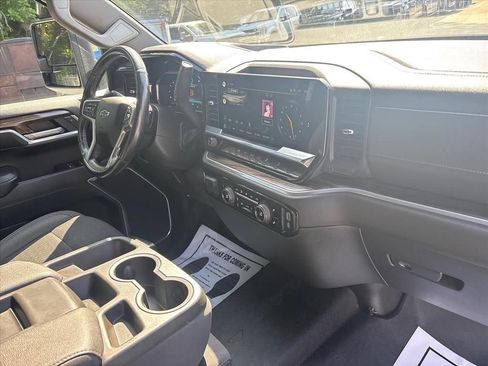 Used 2022 Chevrolet Silverado 1500 RST w/ Z71 Off-Road Package AWD/4WD image 13