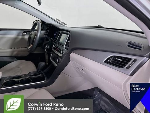 Used 2018 Hyundai Sonata SE image 29