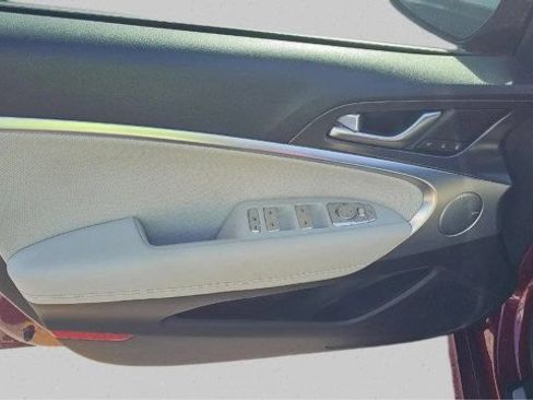 Used 2024 Genesis G70 3.3T Advanced RWD image 7