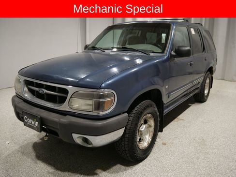 Used 1999 Ford Explorer XLT image 13