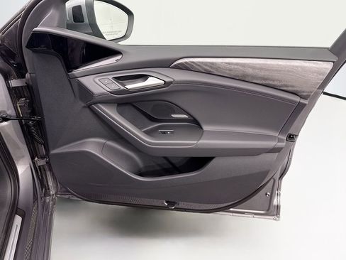 Used 2025 Audi A6 e-tron Premium Plus w/ Premium Plus image 25