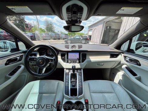 Used 2017 Porsche Macan S AWD/4WD image 26