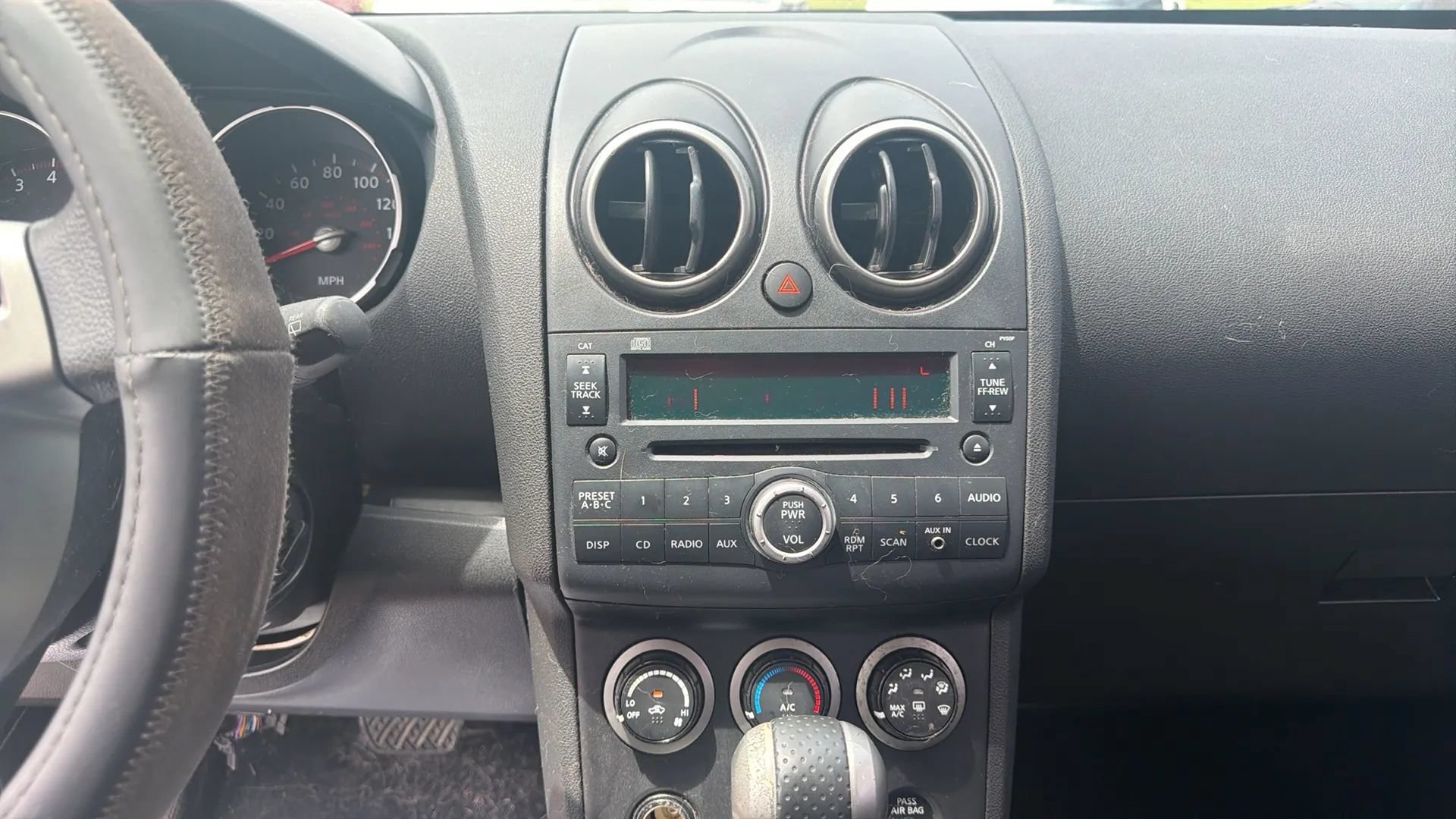 Used 2010 Nissan Rogue SL FWD image 8