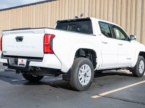 New 2025 Toyota Tacoma SR5 image 7