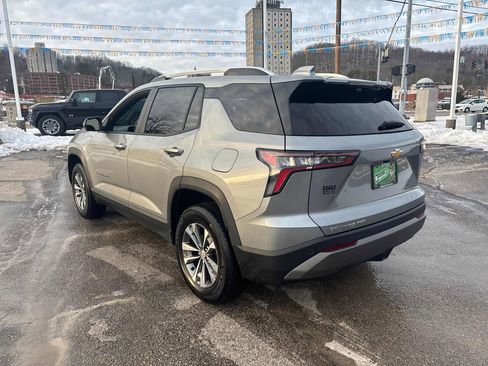 Used 2025 Chevrolet Equinox LT w/ Convenience Package II image 3